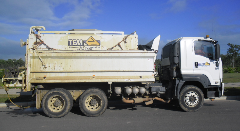 Townsville Earthmoving in Townsville iseekplant